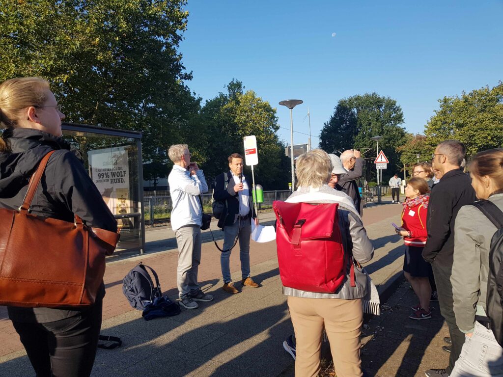 Abbildung: Eindrücke vom WS „Quartiere und Gesundheit“ vor Ort (Fotos: Tanja Korzer)